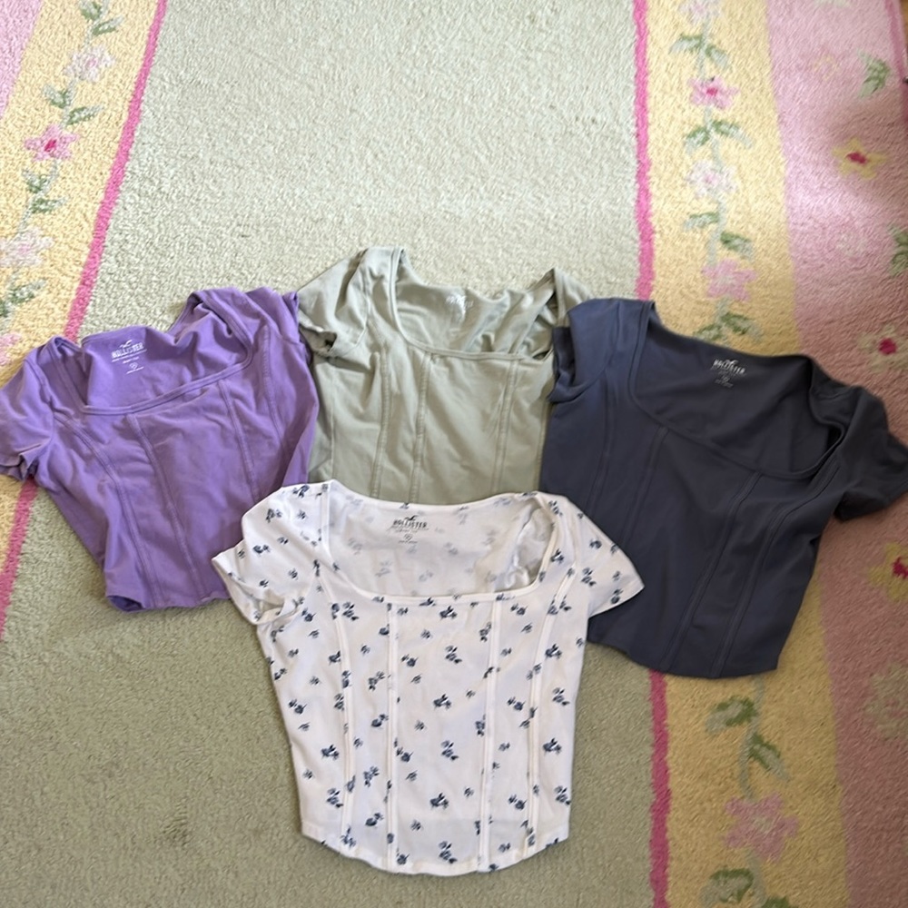 Hollister 4 pack of shirt